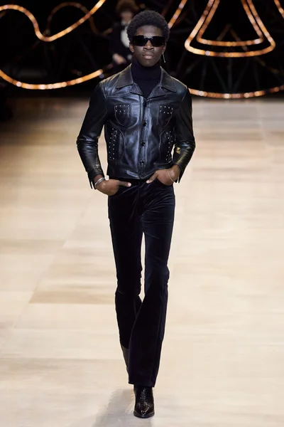 Look 95